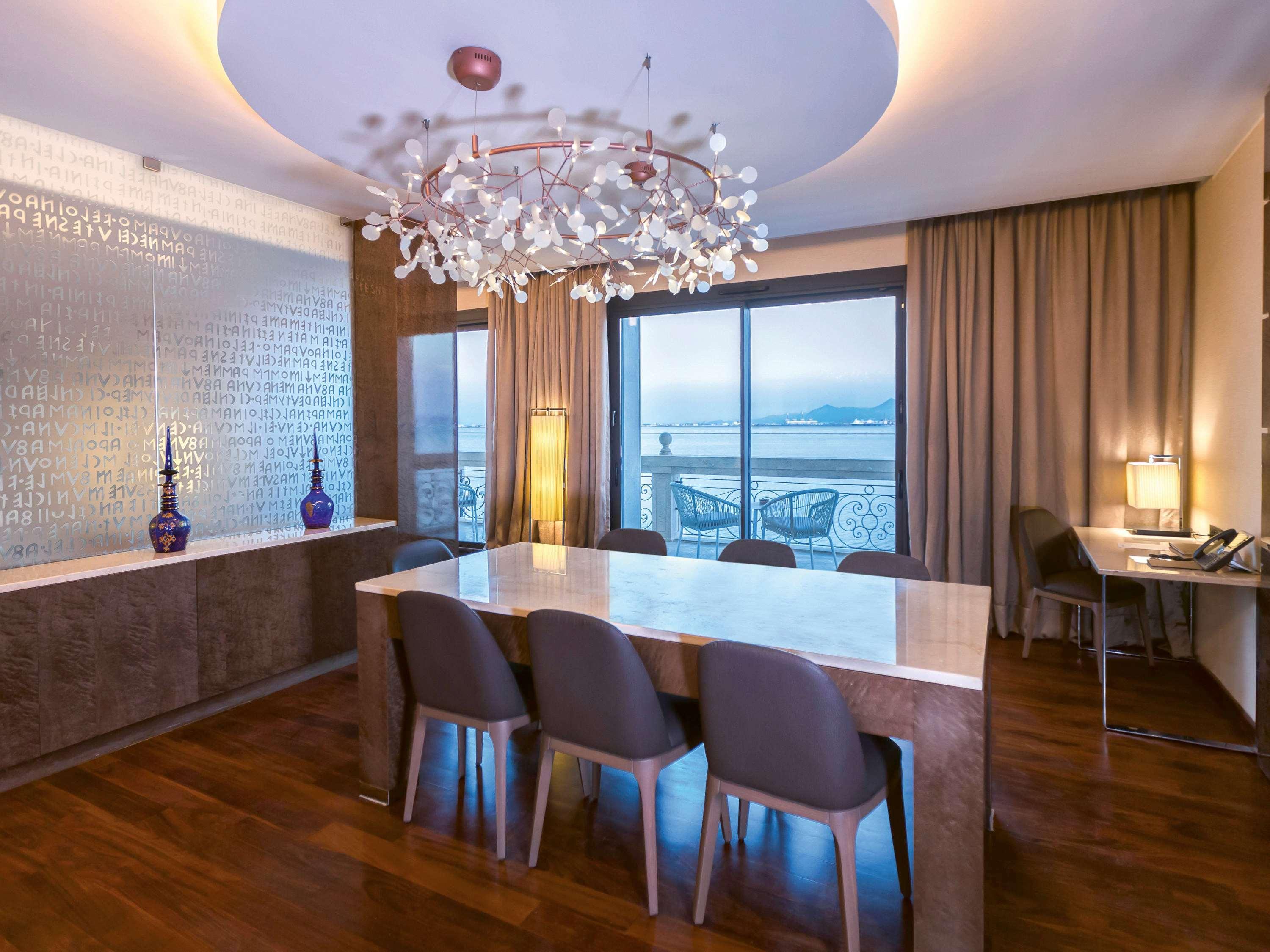 فندق موفينبيك دو لاك تونس المظهر الخارجي الصورة The interior of the Presidential Suite