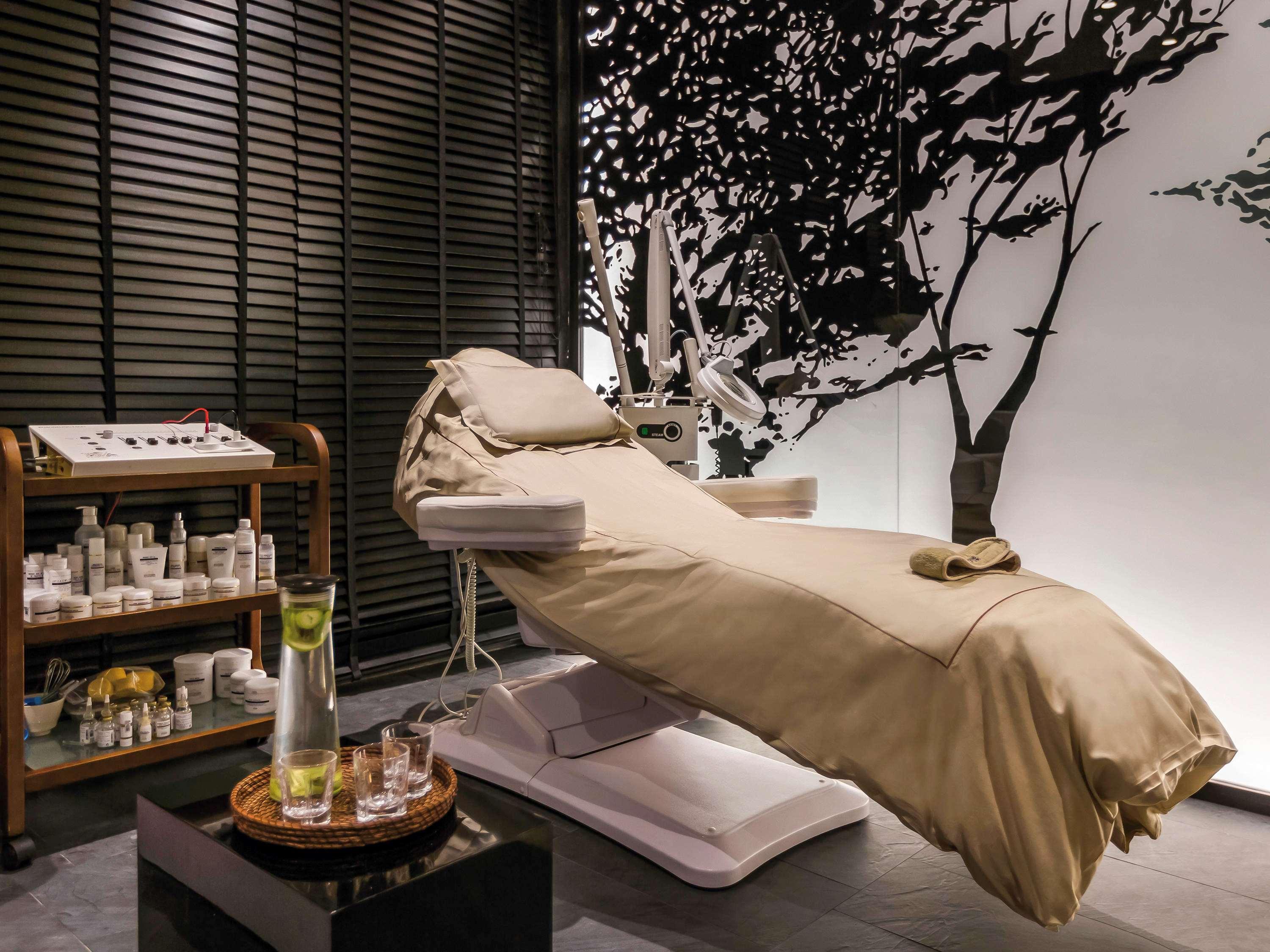 فندق موفينبيك دو لاك تونس المظهر الخارجي الصورة A treatment room at a spa