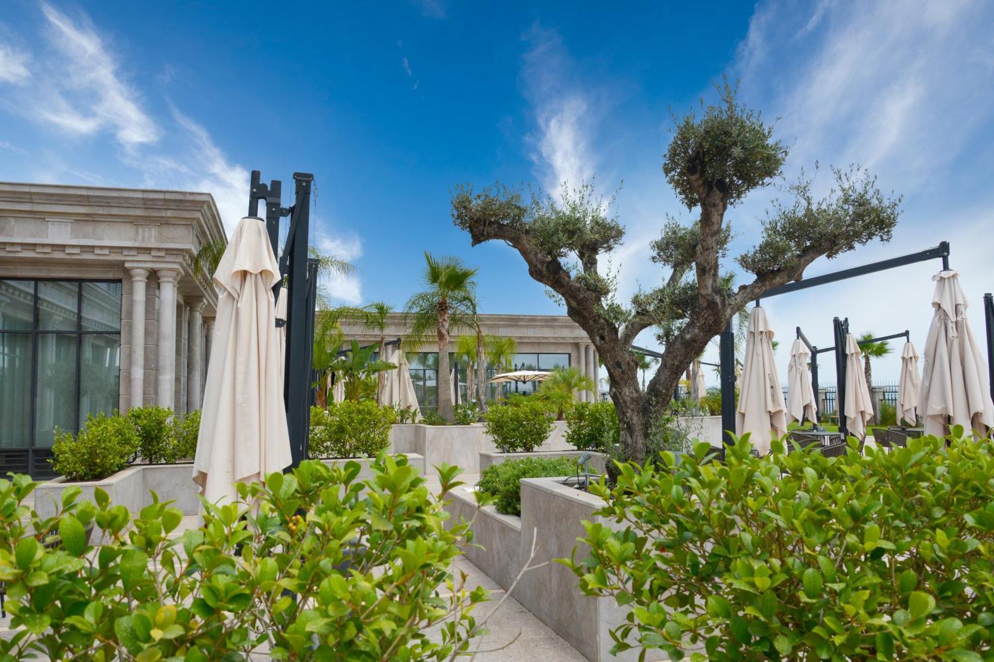 فندق موفينبيك دو لاك تونس المظهر الخارجي الصورة The hotel's rooftop